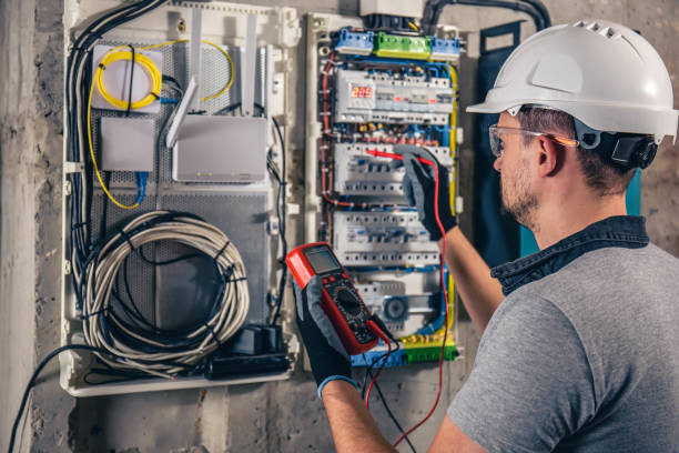 Best Affordable Emergency Electrician  in Cleveland, OH